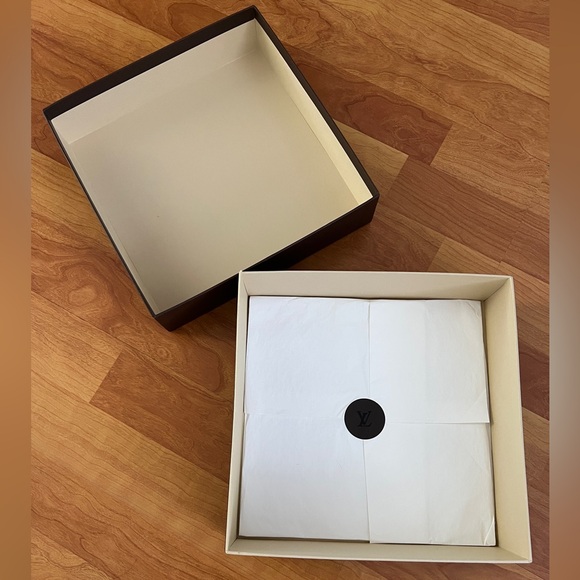 Louis Vuitton Vintage Brown Empty Box - Picture 4 of 4